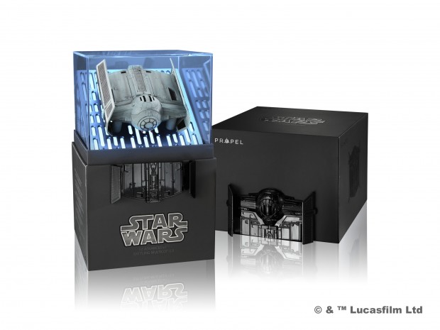 Der Tie Fighter in seiner Plexiglasverpackung (Bild: Propel)